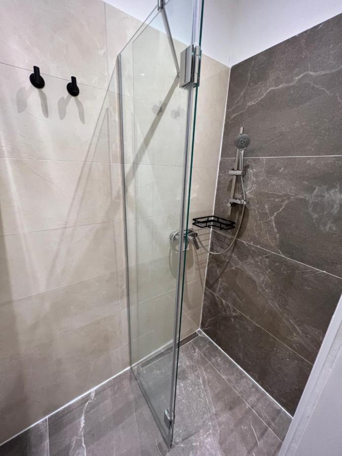 Apartment Near Metro & Netflix Wien